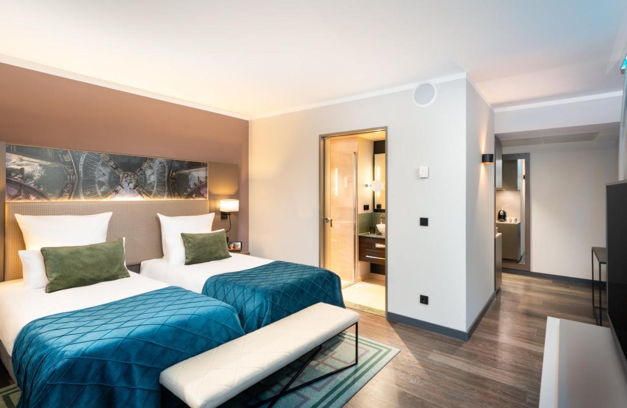 Leonardo Royal Hotel 4*